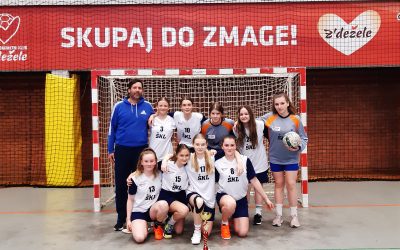 PODROČNI FINALE V NOGOMETU za mlajše učenke
